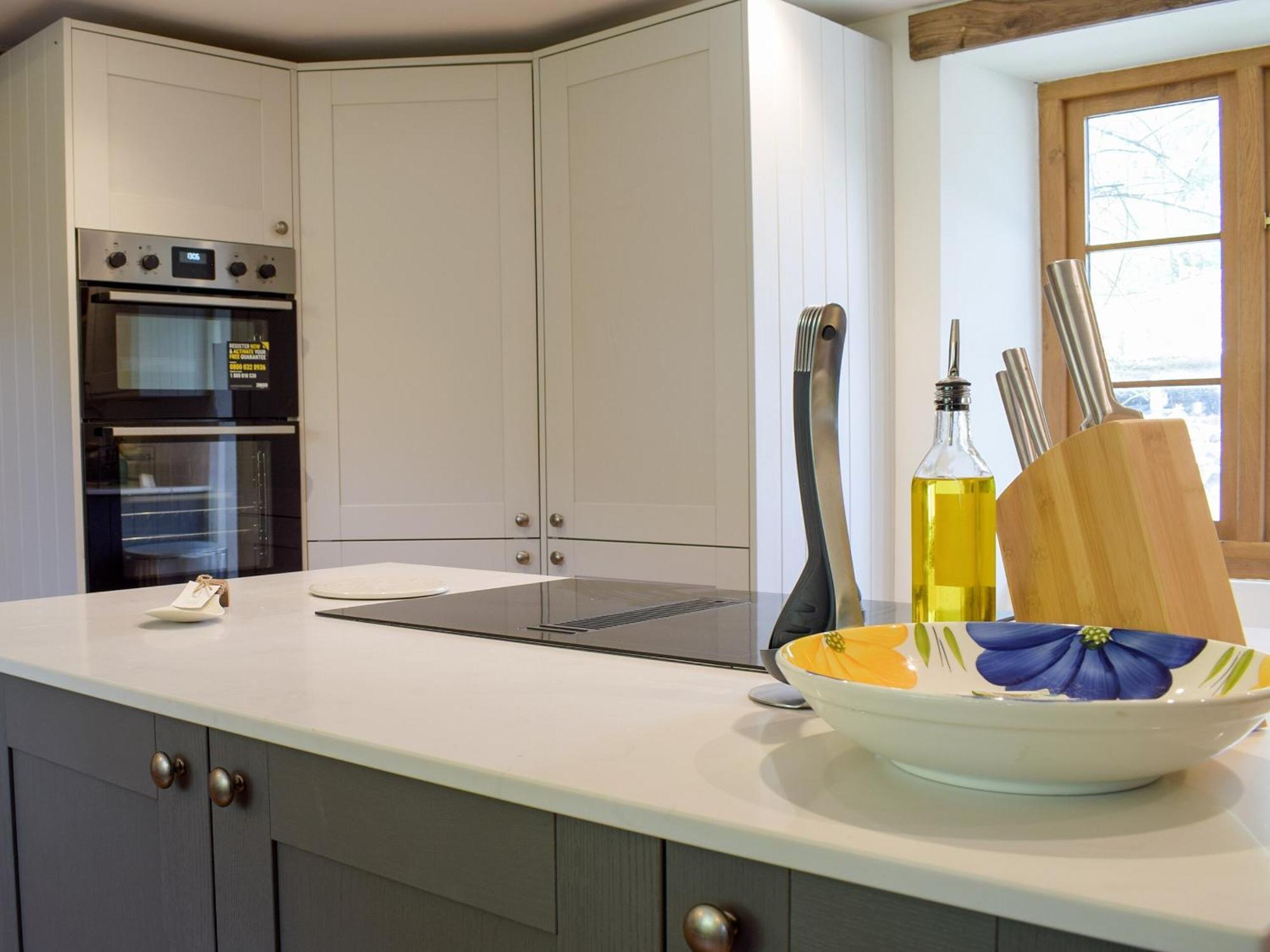 Lower Goytre Farmhouse Llanfair Waterdine Экстерьер фото