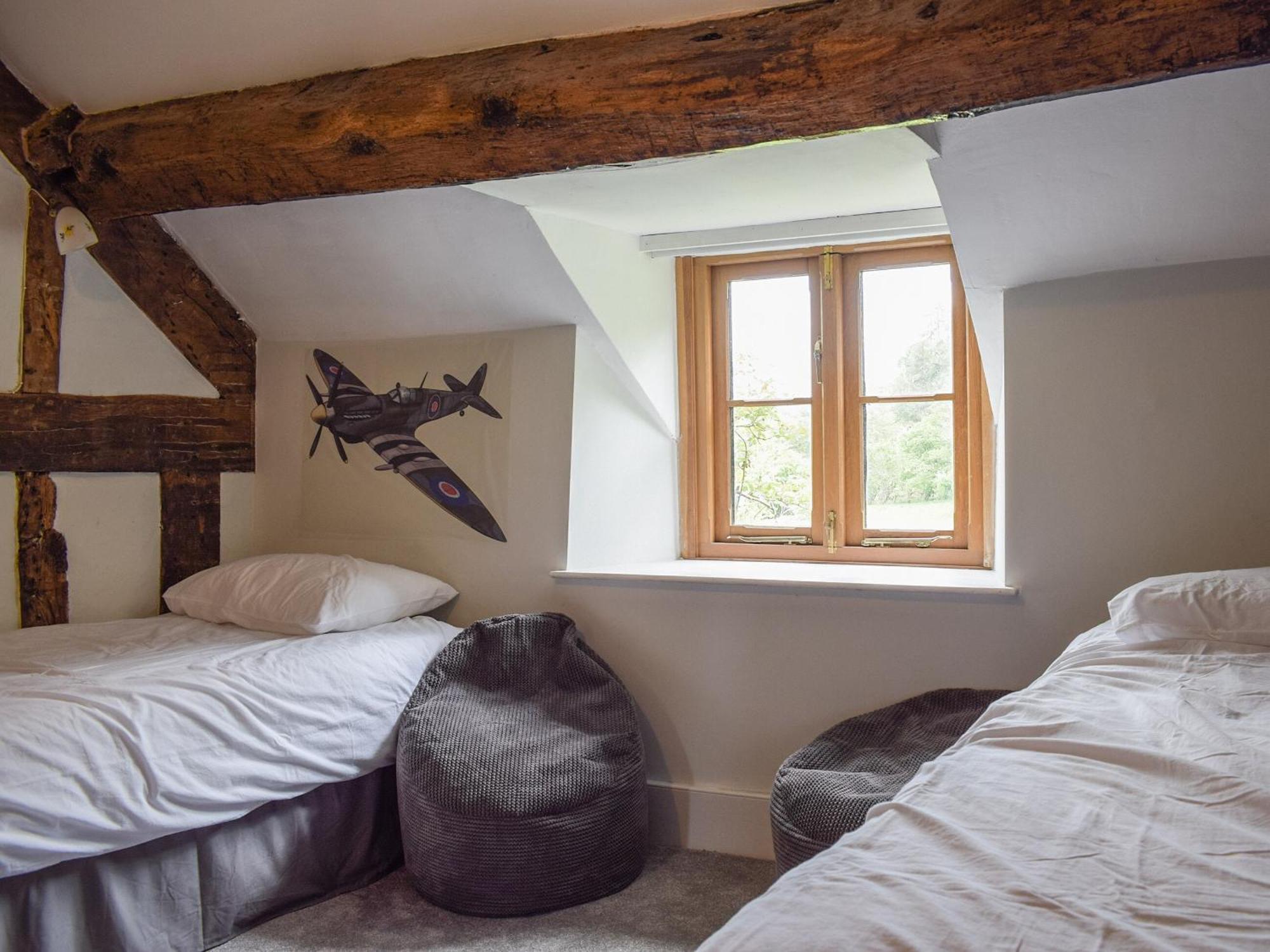 Lower Goytre Farmhouse Llanfair Waterdine Экстерьер фото